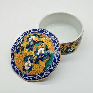 Takahashi Japan Hand Decorated Kutani Porcelain Covered Trinket Dish